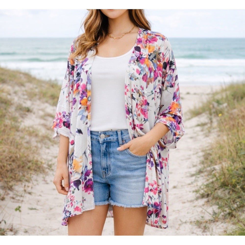 UMGEE Floral Kimono Cardigan sz M/L Boho Coastal Beachy Festival Swim Coverup